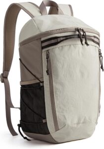 BAGSMART 18L Travel Backpack for Men Women, Lightweight Hiking Backpack